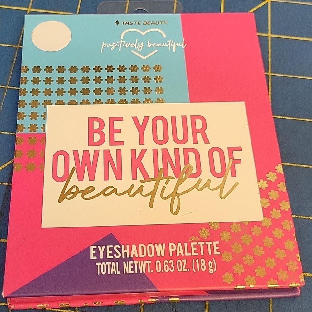 Taste Beauty Positively Beautiful Be Your Own Kind Of Beautifu Eyeshadow Palette